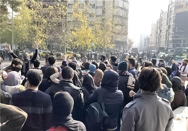 مرزبندی معترضان با سوءاستفاده دشمنان