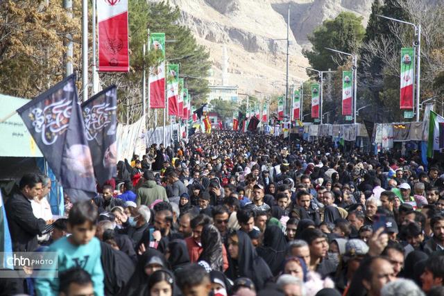 بازدید رایگان زائران مزار مطهر سردار دل‌ها از اماکن تاریخی و موزه‌های کرمان