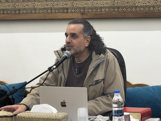 دیوان کمال‌الدین اسماعیل اصفهانی، آیینه‌ای از تاریخ و عواطف انسانی در شعر فارسی