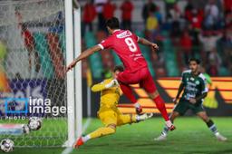 کپیبرداری اوسمار از روی دست برانکو؛ تک مهاجم پرسپولیس در نقش بازیساز