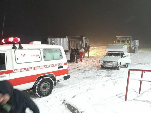 یکصد نفر از نیروهای عملیاتی هلال احمر پردیس در آماده باش کامل هستند