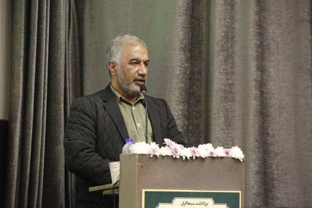 عسگرپور: بیضایی در هر شرایطی با شرافت زندگی کرد/انتقاد از افزایش ۷ درصدی بودجه بخش فرهنگ