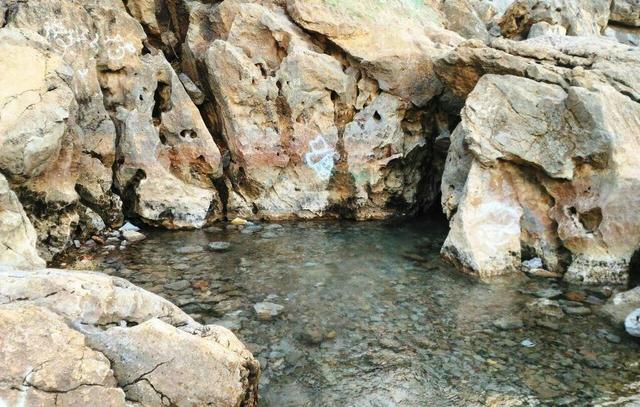 چشمه غربالبیز مهریز با بارندگی‌های اخیر جانی دوباره گرفت