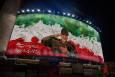 «ایران‌مرد» روی دیوارنگاره میدان ولیعصر (عج)