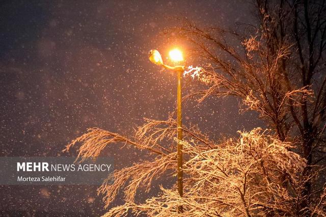 بعد از طوفان، برف مهمان یزد شد