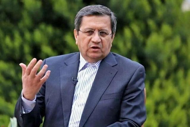 رئیس اتاق اصناف: همتی قول داد ۶ ماه تا یک سال ارز را ثابت نگه دارند