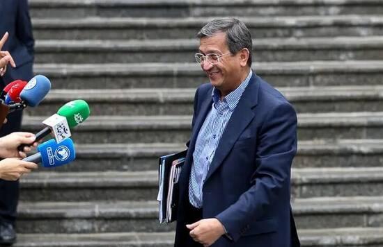 فیلم/ اولین اظهارات همتی در حیاط دولت