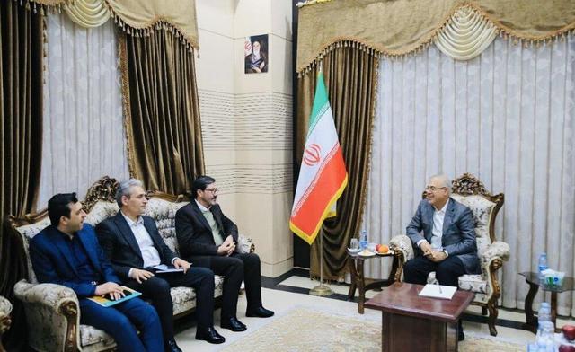 استاندار هرمزگان: کمبود نیروی انسانی از چالش‌های جدی دستگاه‌های اجرایی استان است