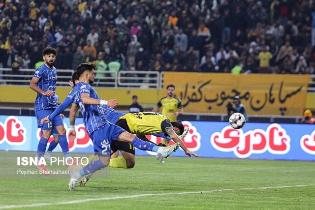 گودرزی: سپاهان همیشه به من لطف داشت/ تمرکزم فقط روی انجام وظیفه در زمین است