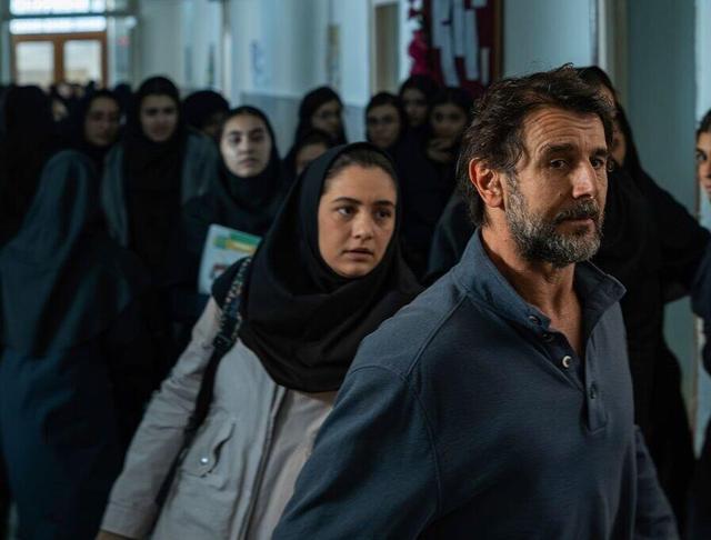 تفاوت رمان با فیلمنامه «زیبا صدایم کن»/ایده بارداری و سقط جنین را کنار گذاشتیم