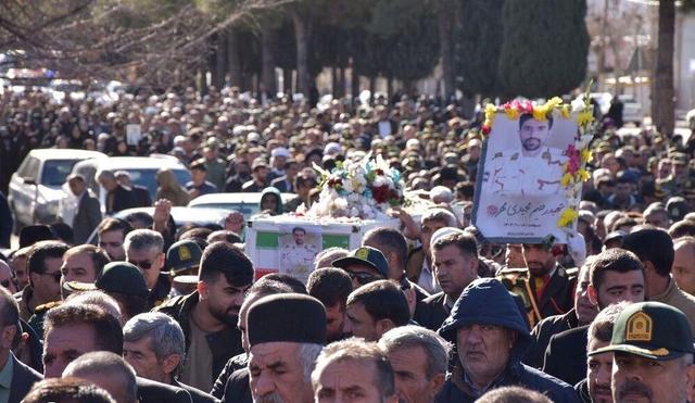 تجلی عینی پیوند ناگسستنی مردم با شهیدان در شهر یاسوج