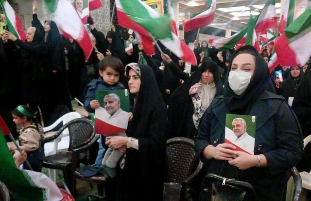 مصلی تهران؛ قرارگاه دل‌هایی که هنوز با حاج قاسم می‌تپد+ فیلم