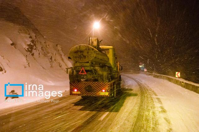 بارش برف در برخی گردنه های استان همدان