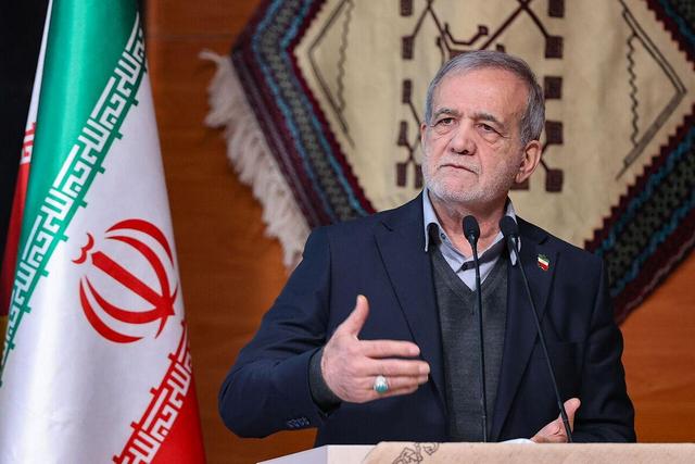 پزشکیان: ملتی که مصمم و متحد باشد تسلیم آمریکا و اسرائیل نمی‌شود