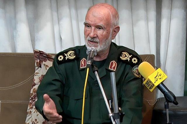 سردار اسدی: اطاعت حاج قاسم از ولی فقیه بی‌نظیر بود / ماجرای یادداشت حاج قاسم وسط مذاکرات با اردوغان