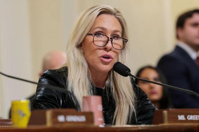 نماینده جمهوریخواه از گزافه‌گویی ترامپ در مورد ایران انتقاد کرد