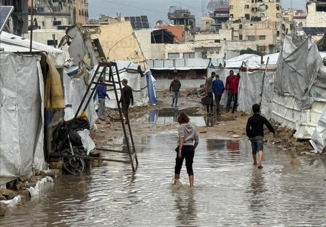 شبکه ۱۴ اسرائیل: حماس لحظه به لحظه بر حاکمیت خود بر غزه می‌ افزاید/ تاکید جنبش جهاد اسلامی و حماس بر عدم پذیرش قیمومیت خارجی/ هشدارها نهادهای حقوق بشری در رابطه با وضعیت سخت مردم غزه
