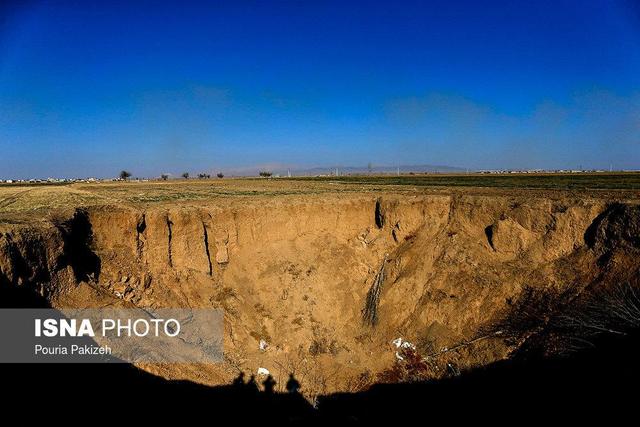 فروچاله‌ها، بهای برداشت بی‌رویه آب در همدان