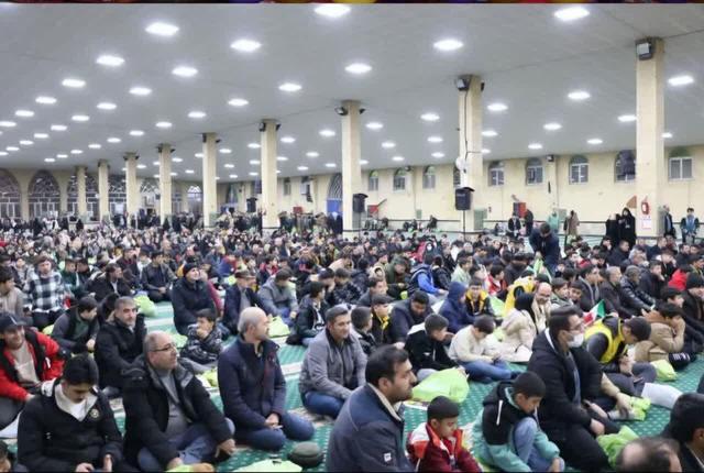 آغاز اعتکاف دانش‌آموزی با حضور بیش از ۲ هزار نوجوان