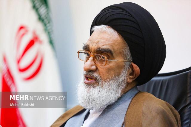 آیت‌الله سعیدی: اعتکاف، پل ارتباطی نسل جوان با مسجد است