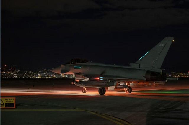 حمله هوایی انگلیس و فرانسه به مواضع داعش در سوریه