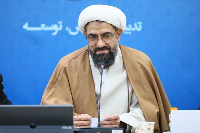 امام جمعه همدان: نوآوری و تحول محور برنامه‌های دهه فجر باشد