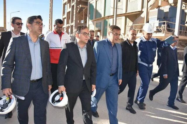 معاون استاندار فارس: مصوبات کارگروه تسهیل، برای تمام دستگاه‌ها لازم الاجرا است