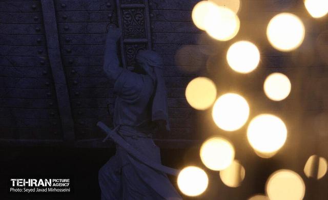 رونمایی از نماد فاتح خیبر و اجرای نمایش بزرگ میدانی فتح خیبر