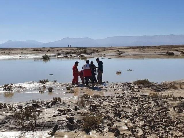 هلال احمر: پس از دو هفته پیکر زن لامردی ۴۶ ساله که در بارشهای اخیر مفقود شده بود، پیدا شد