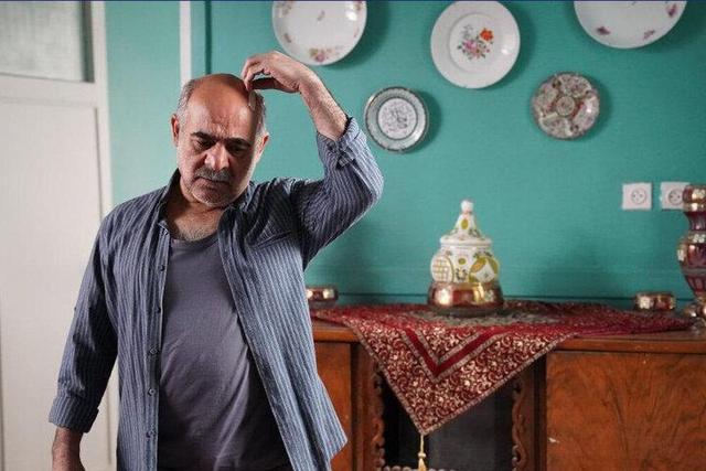 داستان مردی که زندگی‌اش را در بورس سرمایه‌گذاری می‌کنند و ناگهان نابینا می‌شود