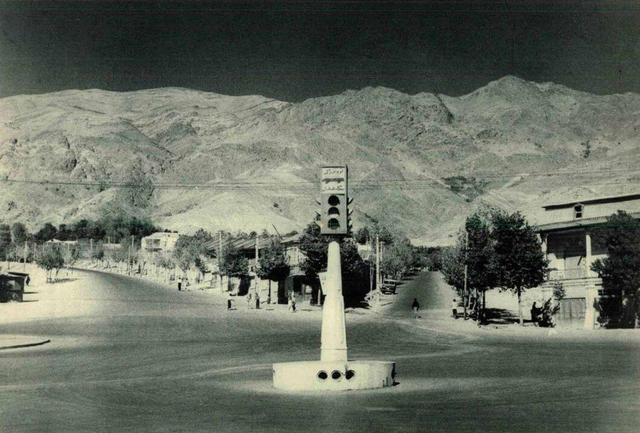 عکس/ تجریش و خودروهای کلاسیک آن در دهه ۴۰