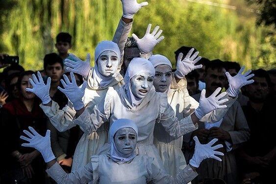 اعلام آثار راه‌یافته به مسابقه تئاتر خیابانی فجر