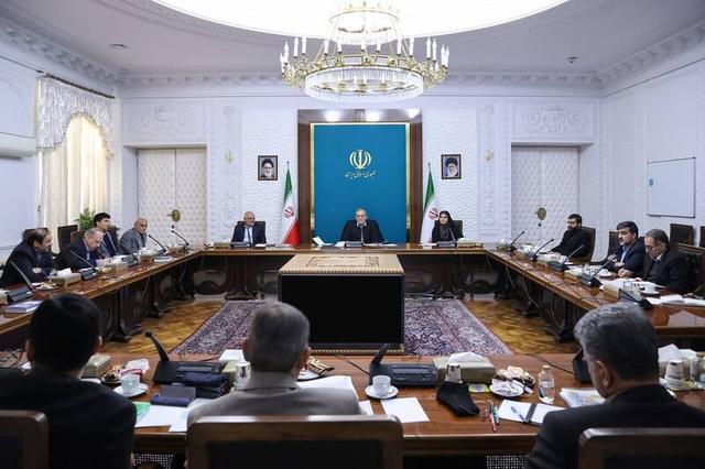 تاکید پزشکیان بر مبارزه با قاچاق سوخت از سرمنشأهای اصلی