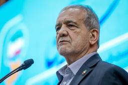 پزشکیان: سرمایه و ثروت اصلی کشور مردم هستند/ حل مشکلات مردم وظیفه همگانی