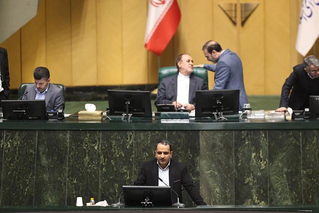 ناطقان میان دستور نشست علنی ۱۶ دی ماه مجلس