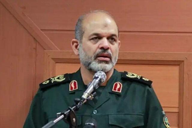 شهید قاسم سلیمانی مظهر عزت ملی و شکست استکبار است