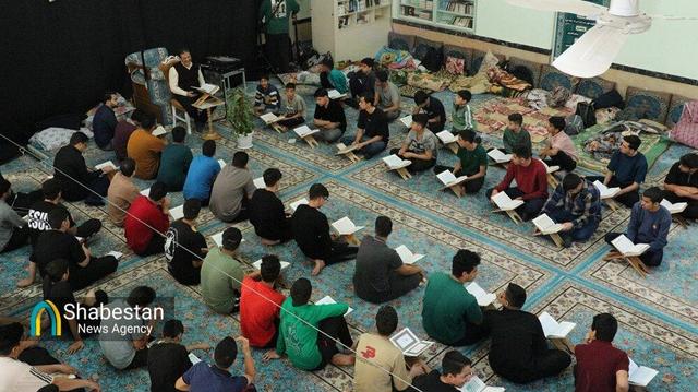 اعتکاف دانش آموزی شهرستان نایین