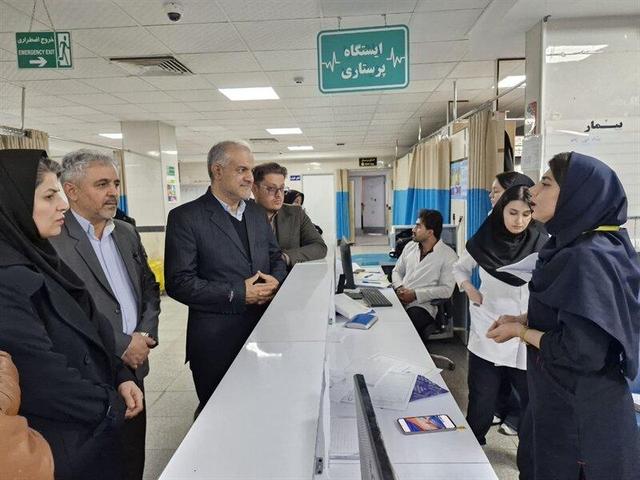 بازدید نماینده ویژه وزیر بهداشت از بیمارستان امام خمینی(ه) ایلام