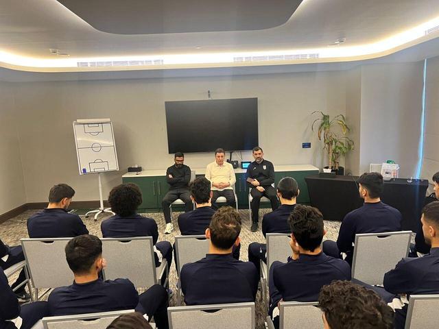 قلعه‌نویی در جمع ملی‌پوشان امید: خود را در المپیک و جام جهانی ببینید/ همیشه از خدا بهترین‌ها را طلب کنید