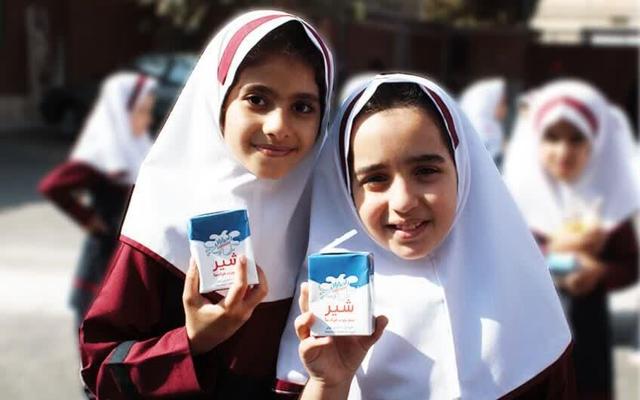 توزیع شیر رایگان در مدارس ابتدایی گناوه آغاز شد