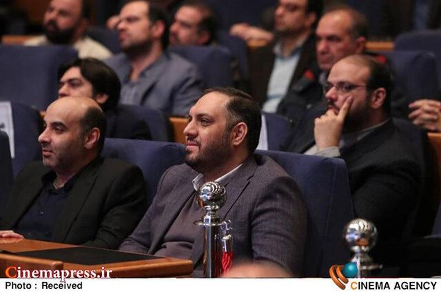 قرار است تولیدات نمایشی بیشتری با محوریت «حاج قاسم» روانه آنتن شود/ تا سال بعد «سیمافیلم» سریالی درباره این شهید سرافراز تولید می‌کند