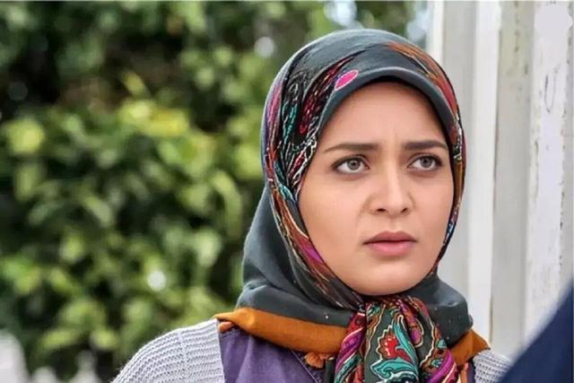 استوری جنجالی بازیگر سریال پایتخت درباره گرانی روغن