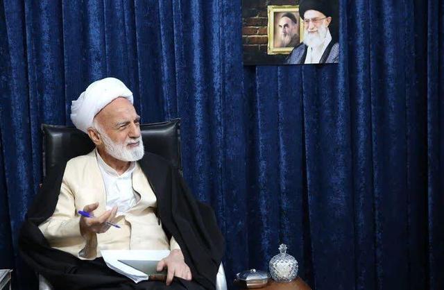 اعتکاف راه بازگشت به مسجد را نشانمان داد/توصیه‌های آیت‌الله دری نجف‌آبادی برای تبدیل مسجد به پایگاه امید