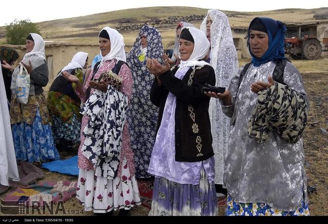 برگزیدگان سومین همایش نماز گیلان تجلیل شدند