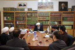 روحانیت یکپارچه در دفاع از نظام اسلامی و ایران در صحنه حضور دارد