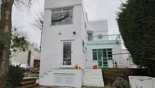 عمارت سفید آرت دکو؛ میراث رابرت اتکینسون در لندن (+عکس)