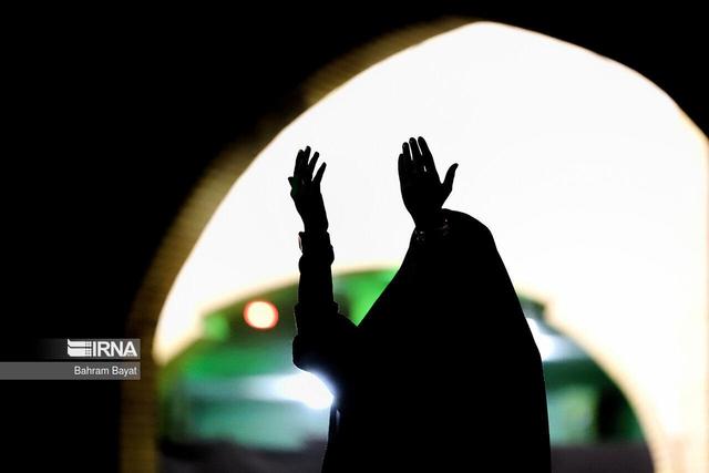 چگونه خدا را با صفات جلال و جمالش بخوانیم؟