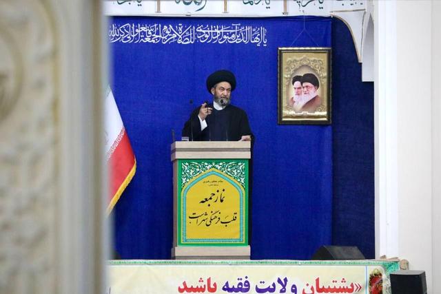 امام جمعه اردبیل: مهار آمریکا فقط با اقتدار میسر است