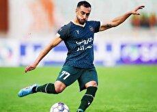 گل اول پیکان به استقلال توسط آزادمنش