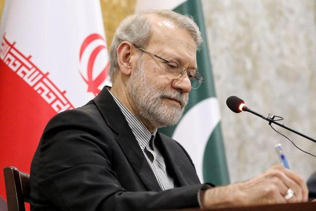 روزنامه دولت: توییت علی لاریجانی در باره مذاکره، راهبرد اساسی ایران در روابط بین الملل است